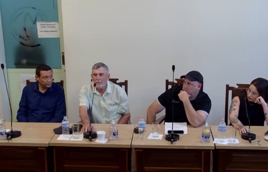 Câmara de Pirassununga aprova relatório de CEI sobre ausência de servidores