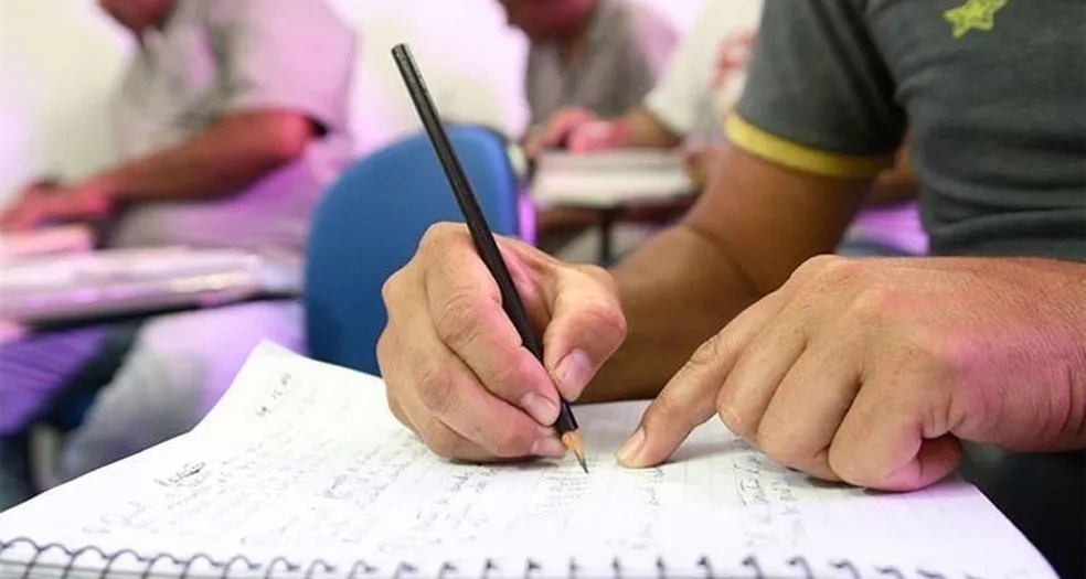EJA abre vagas para jovens e adultos que não concluíram o ensino regular em Pirassununga