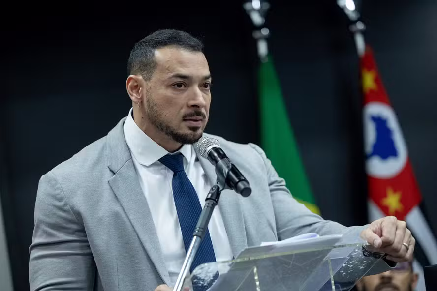 Deputado Felipe Franco apresenta projeto que institui Programa Estadual de Apoio à Saúde Mental no Esporte em São Paulo