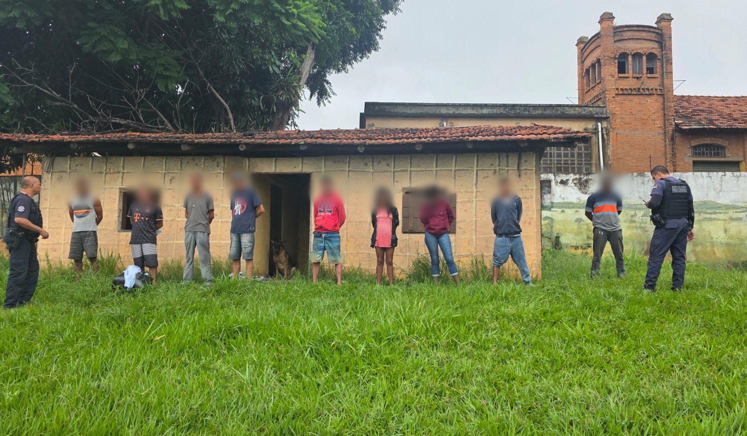 Denúncia expõe uso irregular de estruturas públicas no Centro de Pirassununga
