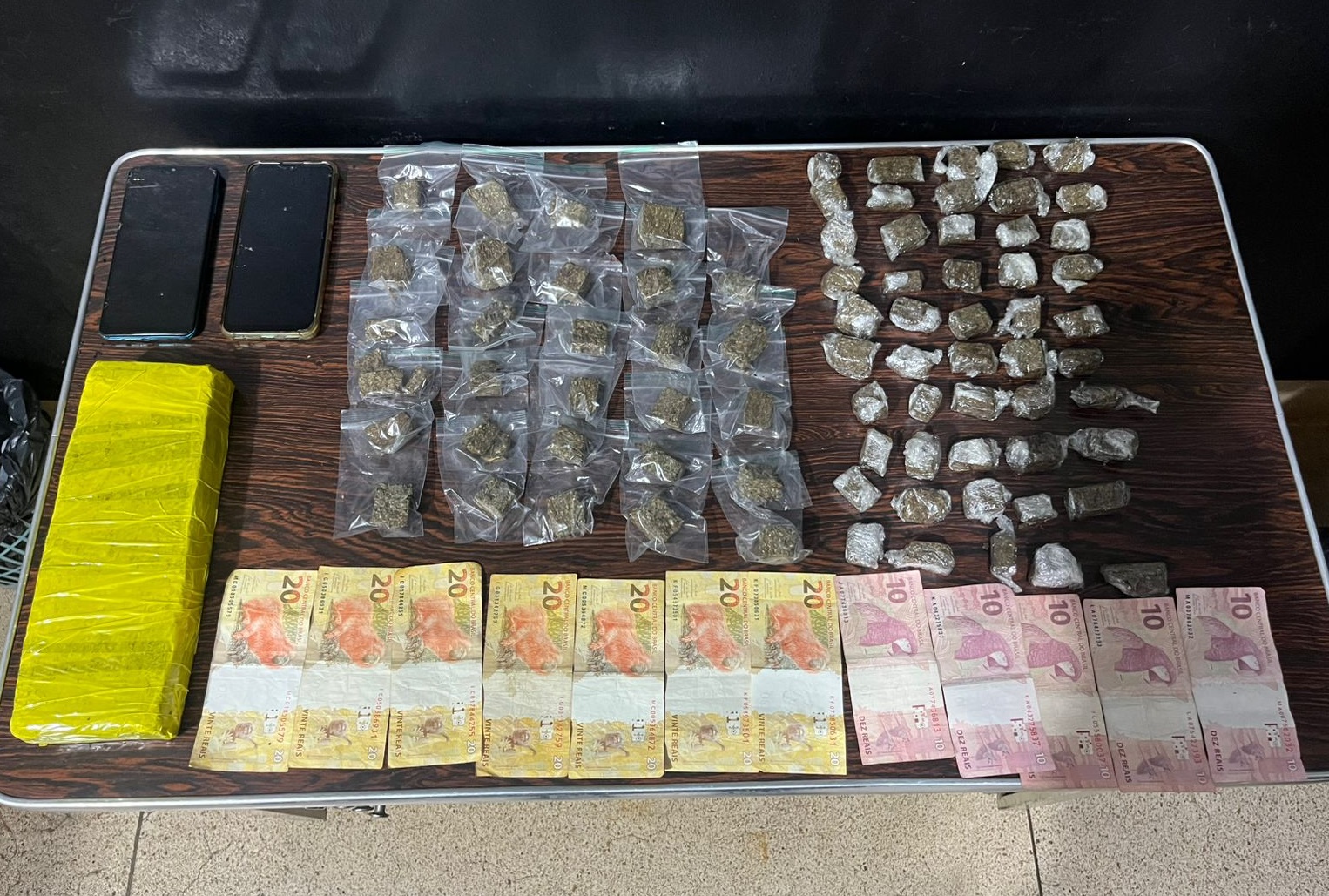 Operação do BAEP prende dupla com mais de 1 kg de maconha em Pirassununga