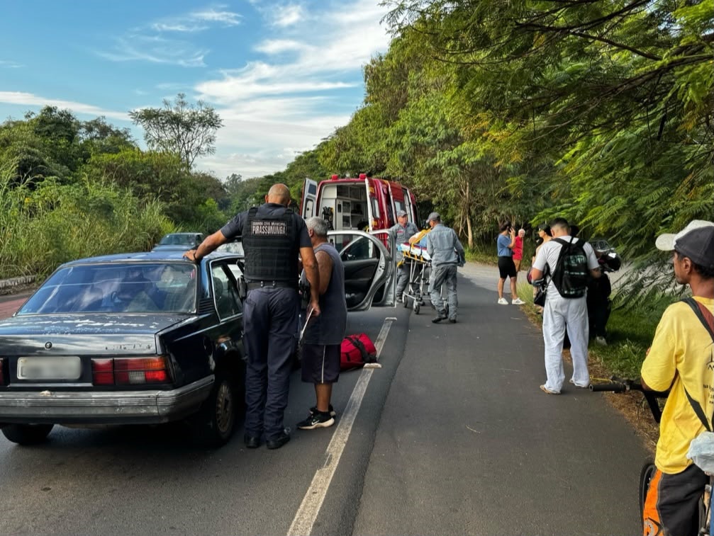 Engavetamento na Avenida Painguás deixa duas mulheres feridas em Pirassununga