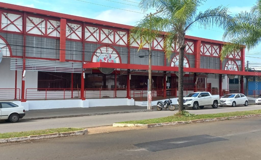 Comércio varejista sofre baixa em Pirassununga com fechamento do Atacadão das Variedades