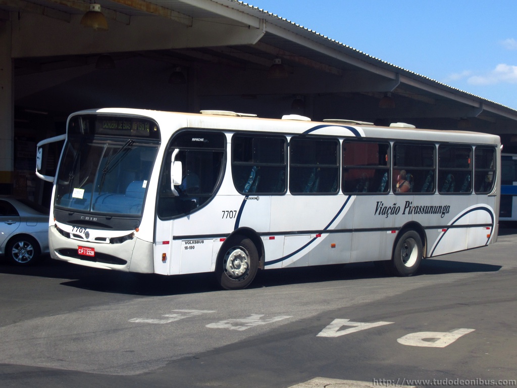 Após promessa de melhorias, transporte coletivo registra cortes em Pirassununga