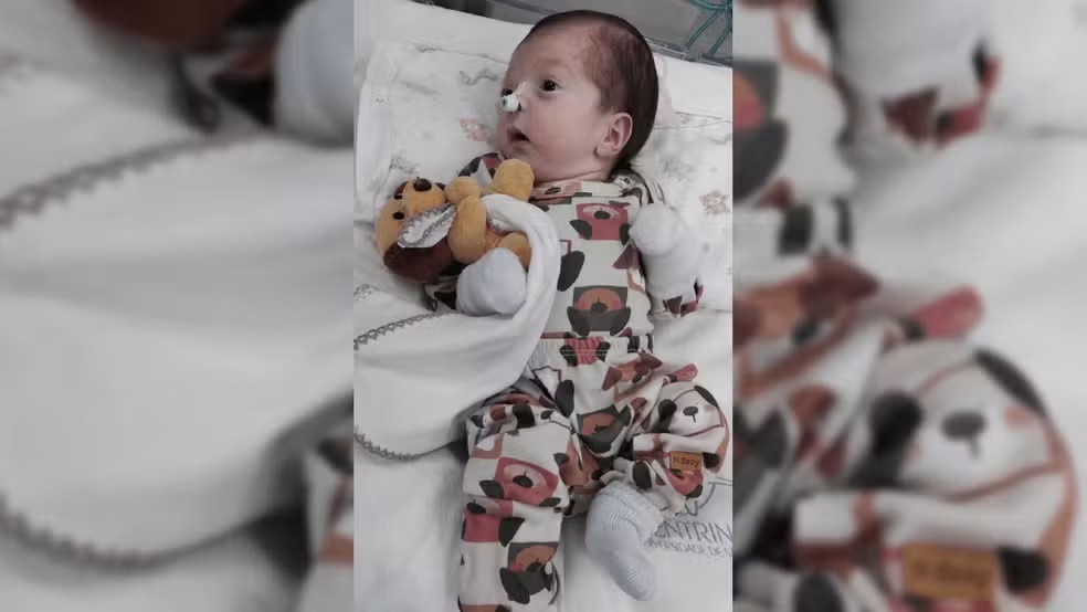 Bebê dado como morto e encontrado vivo deixa a UTI e já respira sem aparelhos