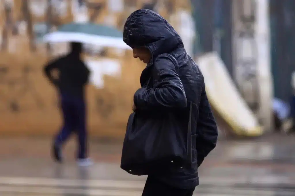 Frente fria chega a São Paulo e derruba temperaturas no interior; região pode ter mínima de 8°C