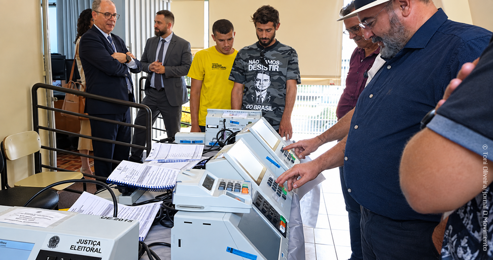 Urnas passam por teste de integridade para as Eleições 2026 em Pirassununga