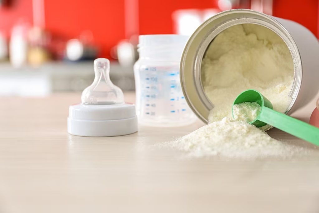 Estudo da USP identifica toxinas de fungos em alimentos infantis à base de leite